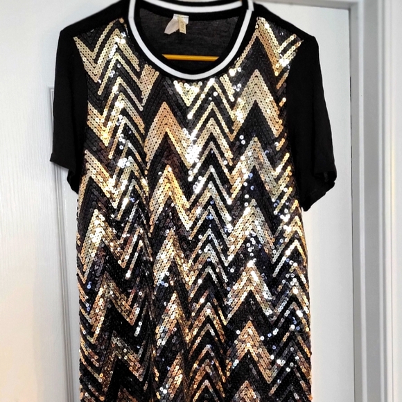 Dresses & Skirts - Sequin T-Shirt Dress